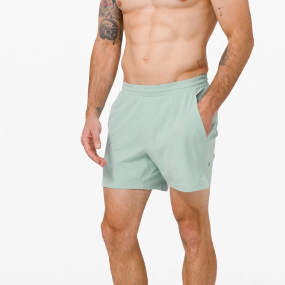 Lululemon Men's Channel Cross Swim Short 5"